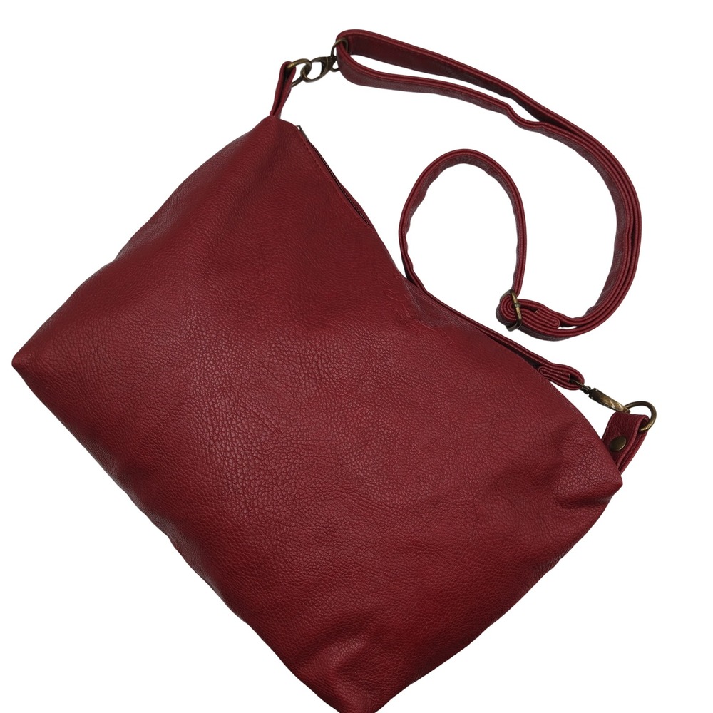 Vintage GH Bass & Co Red Pebbled Leather Crossbody Bag Antique Brass Hardware